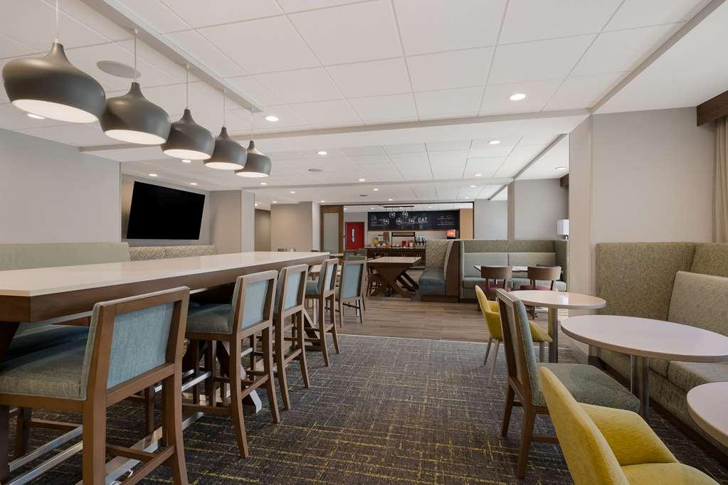 Hampton Inn By Hilton Detroit Southfield Restoran gambar
